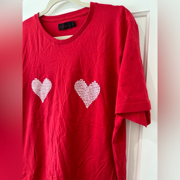 Dr. Martens Airwair red shirt sleeve graphic tee with sequins hearts - Picture 4 of 12